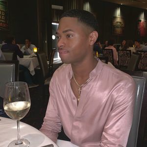 Meet your Posher, Jaron